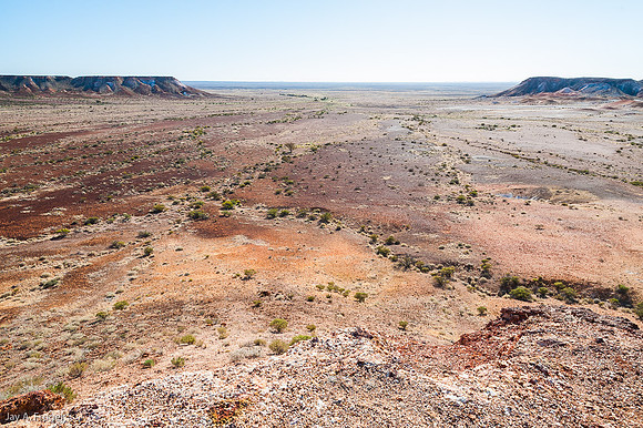 Dry expanse at the Breakaways near Coober Pedy