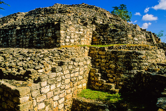 Izamal  -   large stones mentioned on sign