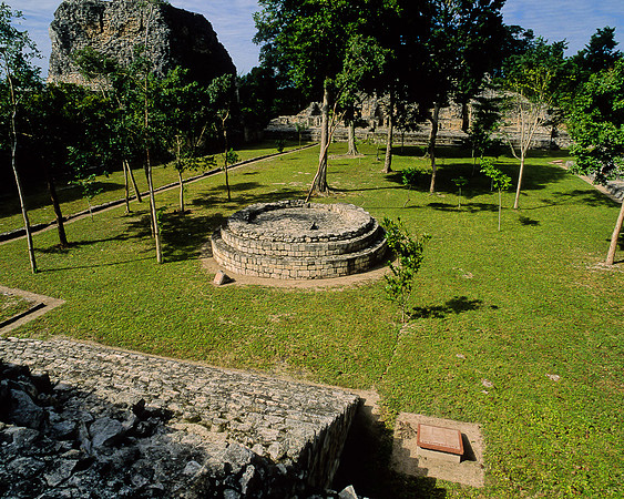 Becan   - Structure 3 & 3a - note round platform
