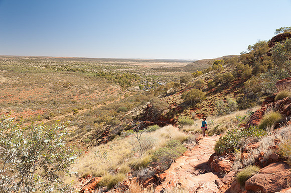 The path down from the rim of Kings Canyon