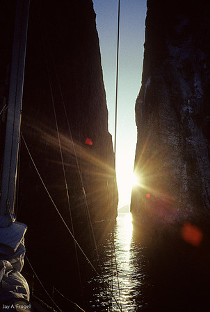 The Resting Cloud Sailing Through Kicker Rock (1993),