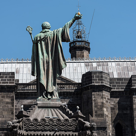 Pope Urban II in Place de la Victoire, Clermont Ferrand