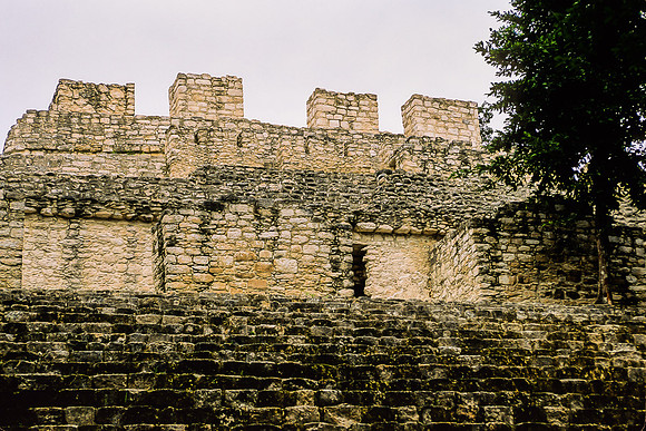 Calakmul   - Structure 13 - Temple on top