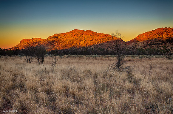 Sunset, turnoff to Simpsons Gap, West MacDonnell Ranges