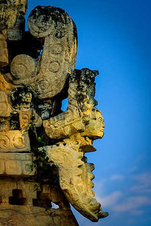 Labna   -   Palace detail - human head, jaws of serpent